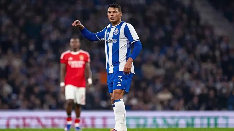 Thiago Silva foi capitão no Fluminense –
