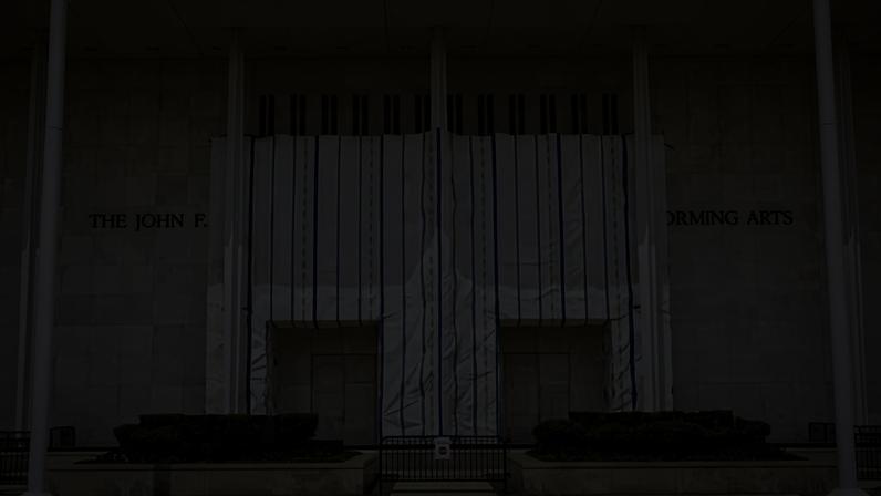 Juiz ordena governo Trump explicar lona que ocultava Kennedy Center
