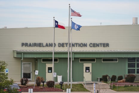 Manifestantes anti-ICE no Texas condenados por terrorismo a pelo menos 50 anos