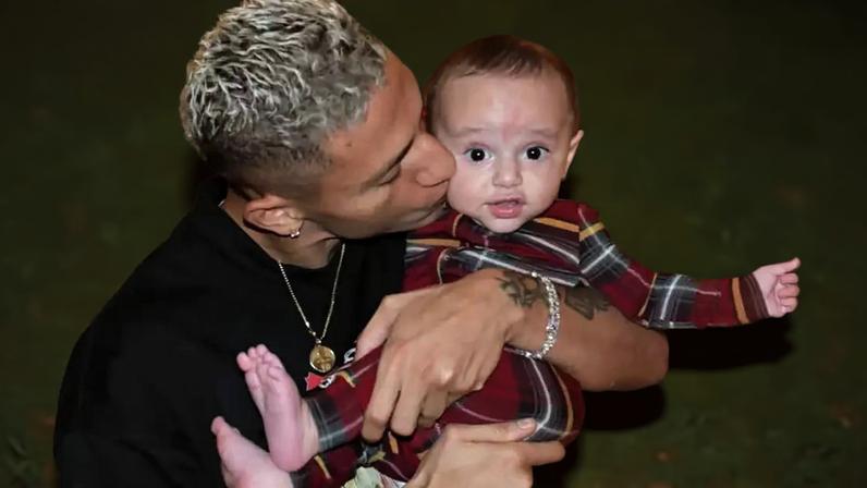 Richarlison e o filho Richarlison Jr.