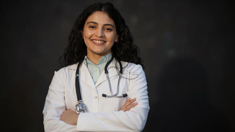 Escolher a especialidade médica vai além da formação e envolve autoconhecimento e decisão consciente