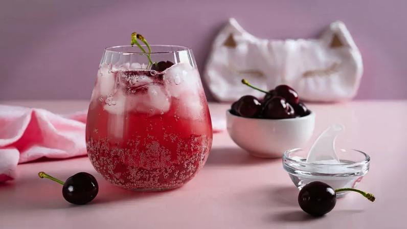 Mocktail de magnésio viraliza; eficácia para dormir é avaliada
