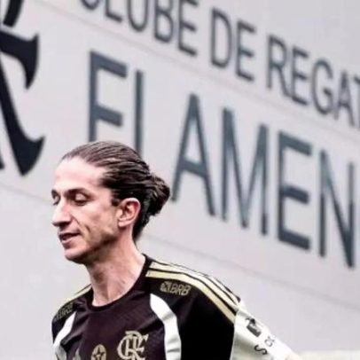 Presidente do Flamengo relembra demissão de Filipe Luís