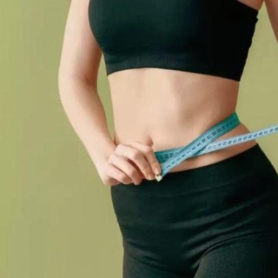 Treino de 30 minutos em casa ajuda a queimar gordura de forma eficaz