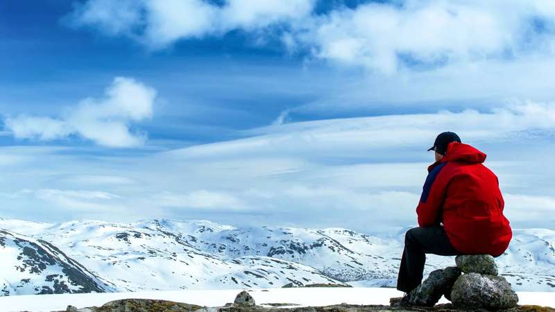 Em grandes altitudes, o corpo humano é submetido a um ambiente para o qual não foi naturalmente projetado – depositphotos.com / oleksandrmazur88.gmail.com
