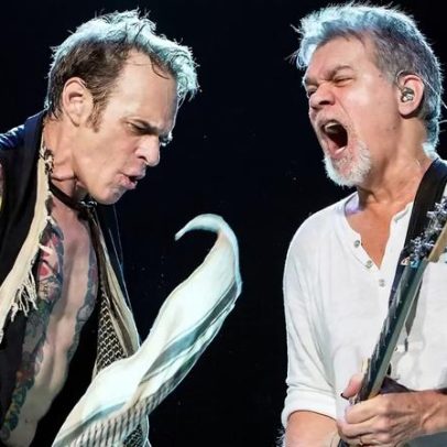 História sobre Eddie Van Halen emociona David Lee Roth em show