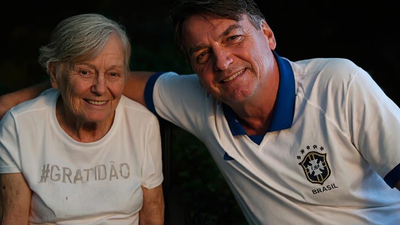 Olinda Bolsonaro, mãe do presidente Jair Bolsonaro, morreu em 2022.