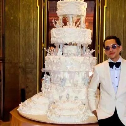 Casamento de Elisa e Alexandre na França tem bolo gigante
