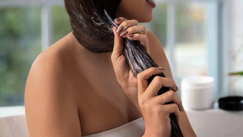 Veja como lavar o cabelo no inverno da forma correta