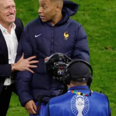 Mbappé faz brincadeira sobre Deschamps durante visita à Itália