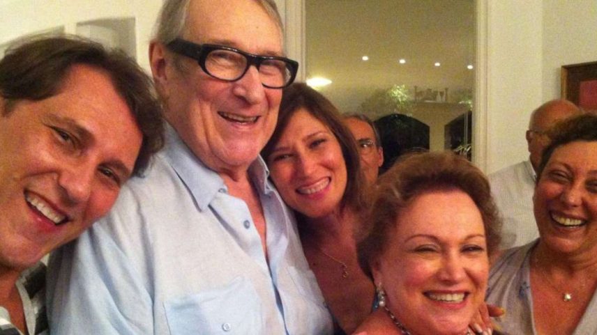 Beth Goulart com os pais e irmãos