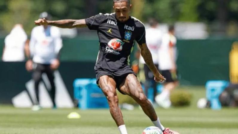 Neymar ainda não treinou com elenco do Brasil –