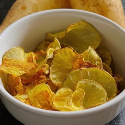 Batata e tomate impulsionam inflação de alimentos em maio