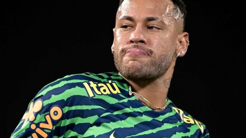 Adeus, menino?! Neymar adota nova postura na concentração da Copa 2026 em meio a tratamento de lesão.