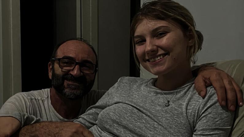 Pai de Isabel Veloso, Joelson mostra últimas conversas com a filha e desabafa - Metrópoles