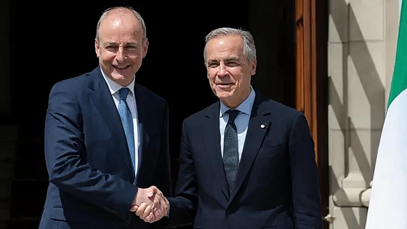 Primeiro-ministro canadense viaja ao Oeste em direção à terra ancestral