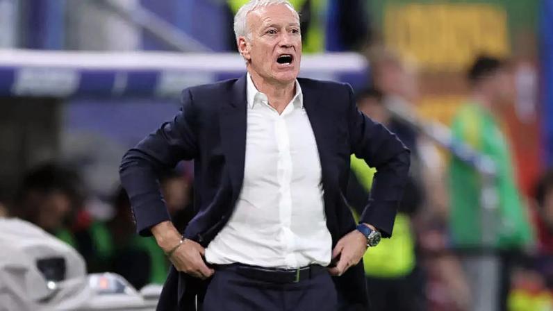 França já treina para a Copa do Mundo –