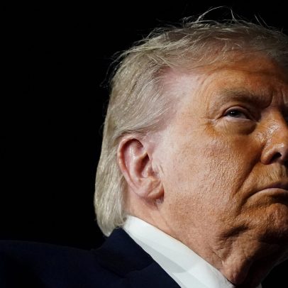 Trump diz que EUA devem responder após Irã derrubar helicóptero americano