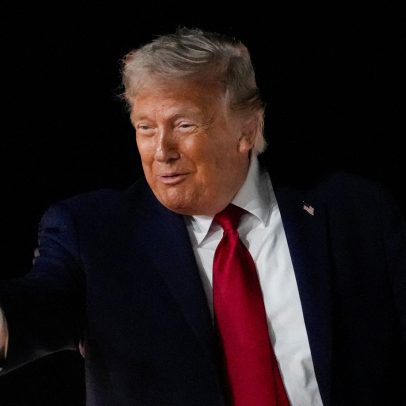 Trump diz que EUA lançarão novos ataques ao Irã por atrasos nas negociações