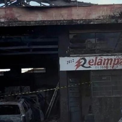 Incêndio destrói oficina mecânica; profissional busca apoio para recomeçar