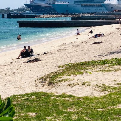 Cinco passageiros americanos de cruzeiro são presos após briga em porto nas Bahamas