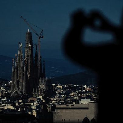 Sagrada Família é a igreja mais alta do mundo para centenário da morte de Gaudí