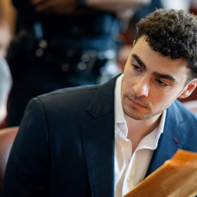 Defesa de Luigi Mangione alegará distúrbio emocional extremo