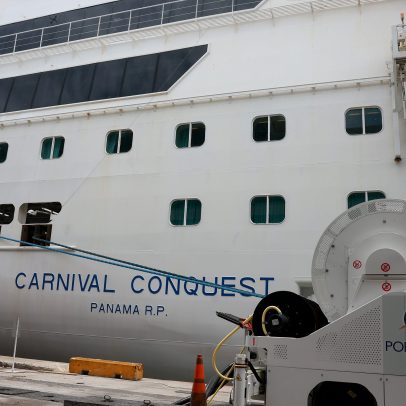 Carnival proíbe 16 passageiros após briga no porto de Miami