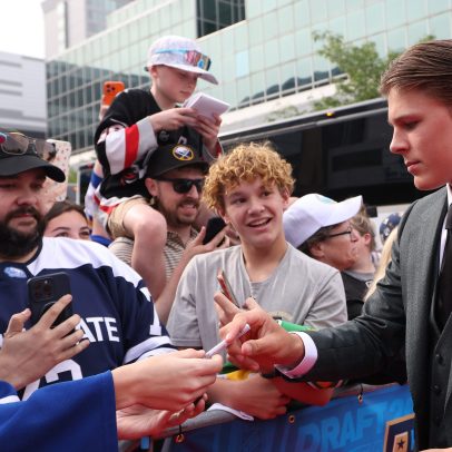 Draft da NHL ao vivo: Gavin McKenna é a primeira escolha