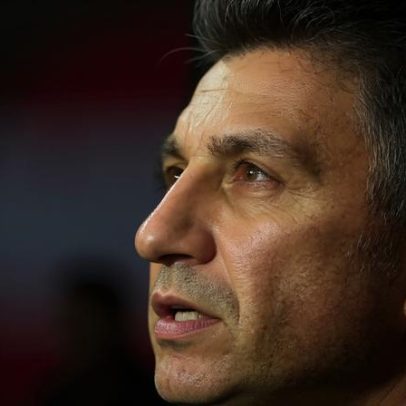 Técnico e jogadores iranianos criticam logística da seleção na Copa do Mundo