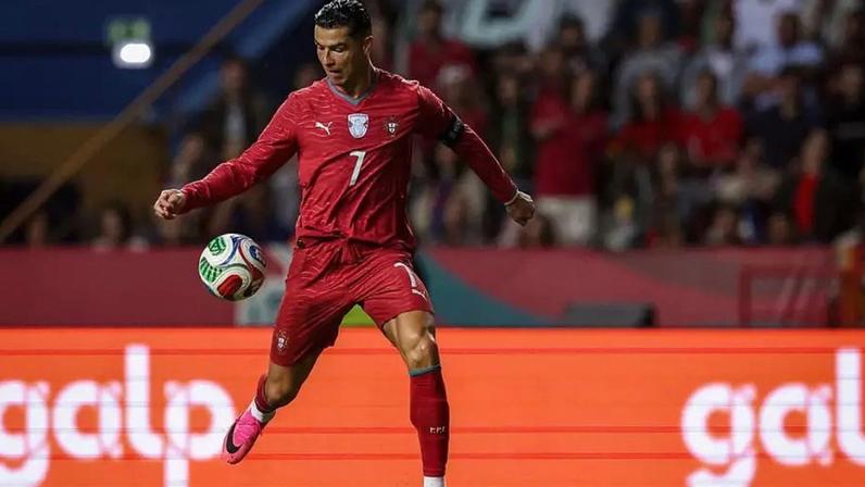 Cristiano Ronaldo mantém uma rotina disciplinada de alimentação, hidratação e exercícios físicos