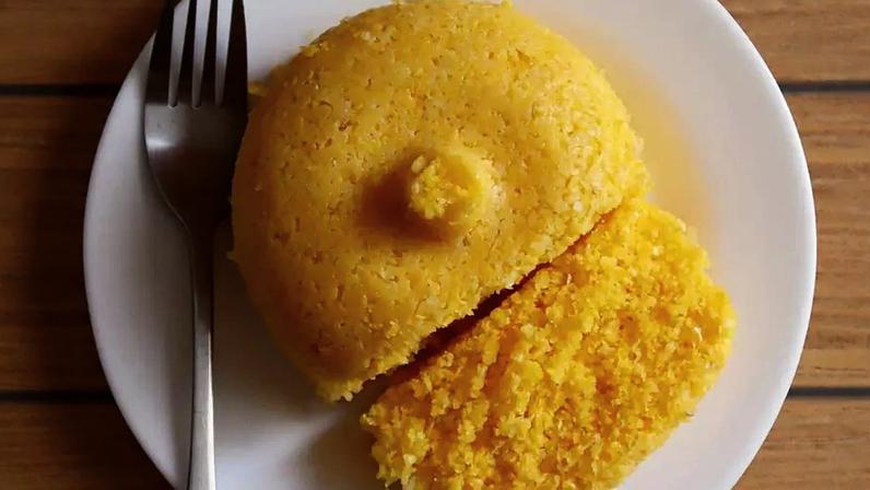 Descubra os benefícios do cuscuz para a saúde. Veja como o prato ajuda no funcionamento do intestino e no controle do colesterol