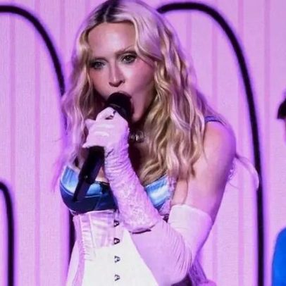 Madonna faz show surpresa em Nova York e lança novo álbum