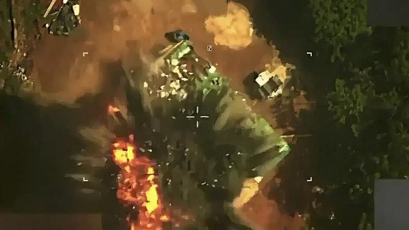 Imagem capturada de um vídeo publicado pelo presidente dos Estados Unidos, Donald Trump, em sua conta na rede Truth Social, mostrando o que o chefe da Casa Branca afirma ter sido um ataque que matou o líder da organização criminosa Tren de Aragua, em 12 de junho de 2026.