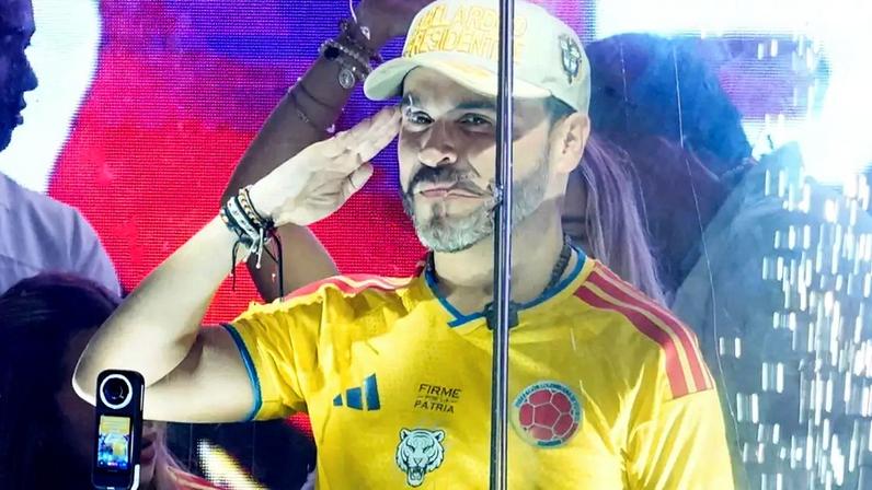 Abelardo de la Espriella ficou na frente no 1º turno da eleição na Colômbia