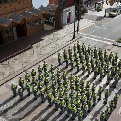 Brigada Militar de Gramado tem reforço de alunos soldados e oficiais no feriadão
