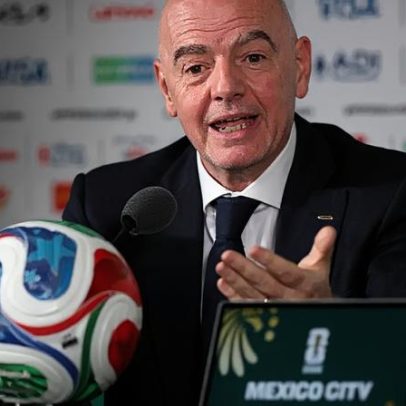 Presidente da Fifa lamenta polêmicas com árbitro somaliano e Irã e apela à união