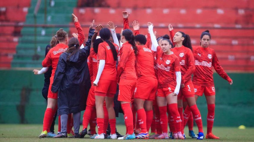 Jogadoras do time sub-20 das Bragantinas.