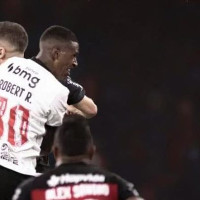 Vasco analisa opções de compra de Robert Renan e mais três jogadores