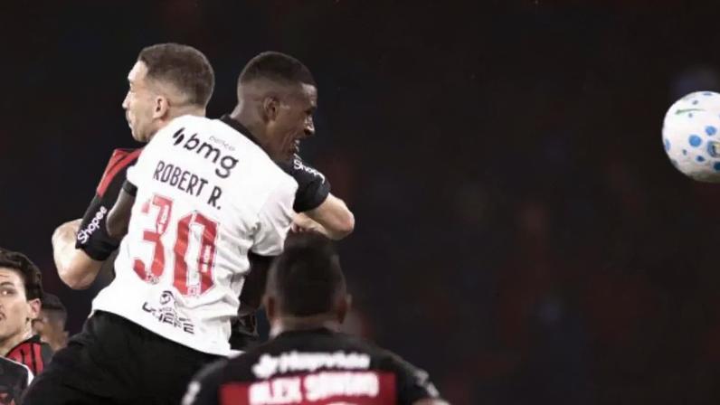 Robert Renan é titular absoluto na zaga do Vasco –