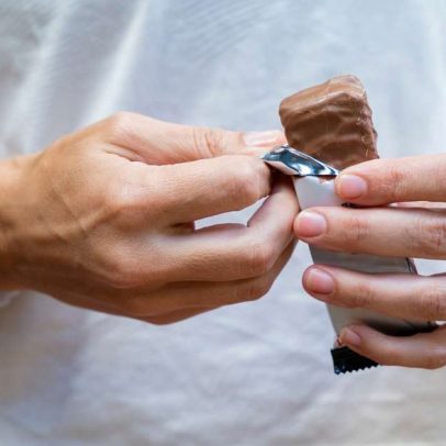 Barrinha de proteína: quanto é saudável consumir?