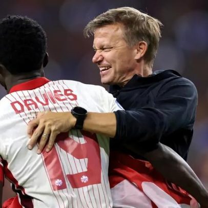 Davies joga? Canadá faz mistério antes de partida contra o Qatar