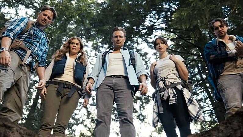 Pitfall: análise aponta horror de sobrevivência com buracos e tom Deliverance
