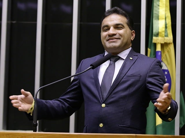 PF deflagra operação contra deputado federal por desvio de recursos públicos