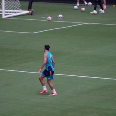 Ferran Torres e Pedri enfrentam o desafio Não Caia