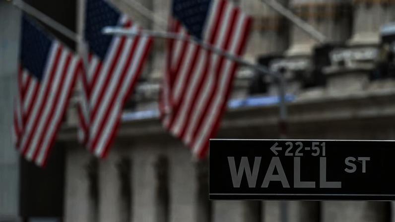 Aumento das taxas dos títulos americanos pode acrescentar US$ 1,5 trilhão à dívida dos EUA