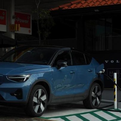 Clientes Volvo passam a pagar recargas em carregadores da marca