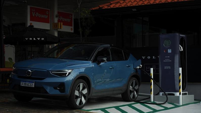 Eletroposto Volvo Porto Ferreira (Volvo/Divulgação)