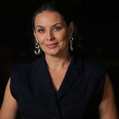 Carolina Ferraz rebate críticas sobre aparência em vídeo nas redes sociais
