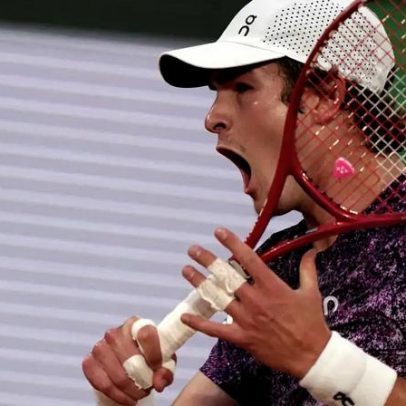 João Fonseca atinge recorde após eliminação em Roland Garros